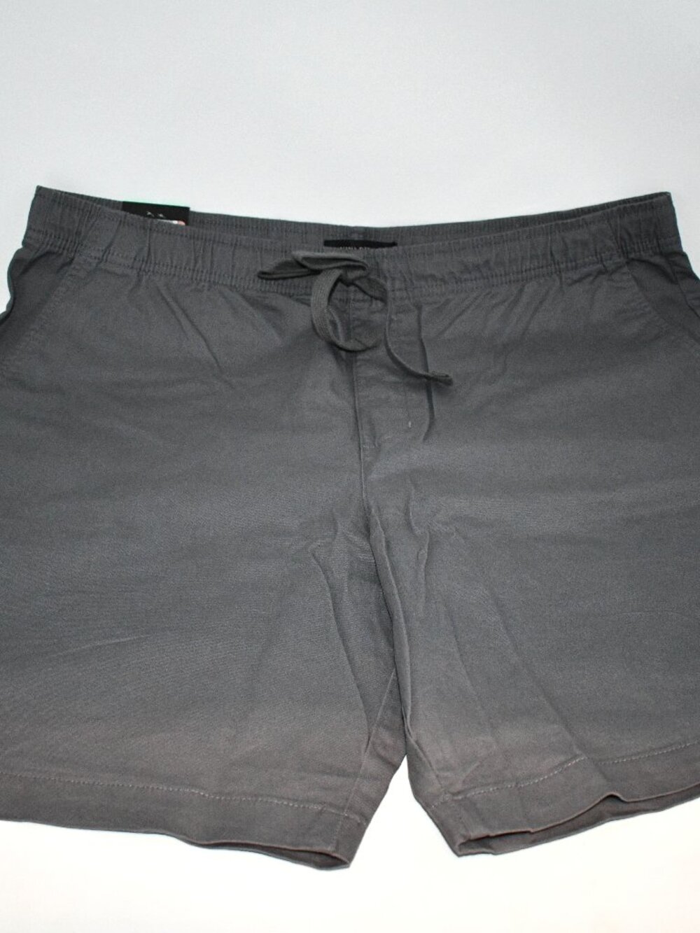 Banana Republic Men’s Pull On Shorts Gray Size XL 8" Inseam NWT